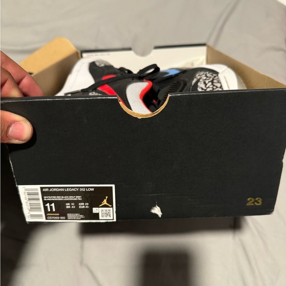 Jordan Legacy 312 - Picture 2 of 6